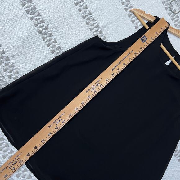 Pleione Black Sleeveless Blouse Tank Top Keyhole Neck Chiffon Layered XS - Picture 4 of 9